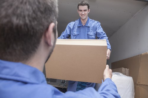 Moving truck service for homes and businesses in Fulham