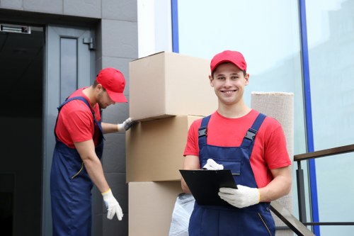 Safe and insured man and van Fulham moving service in action